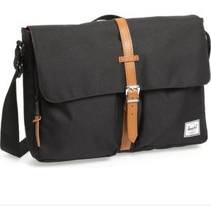 Herschel Messenger Bag